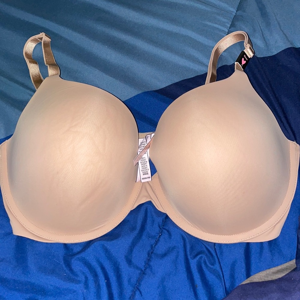 Brand new tan Victoria secret bra